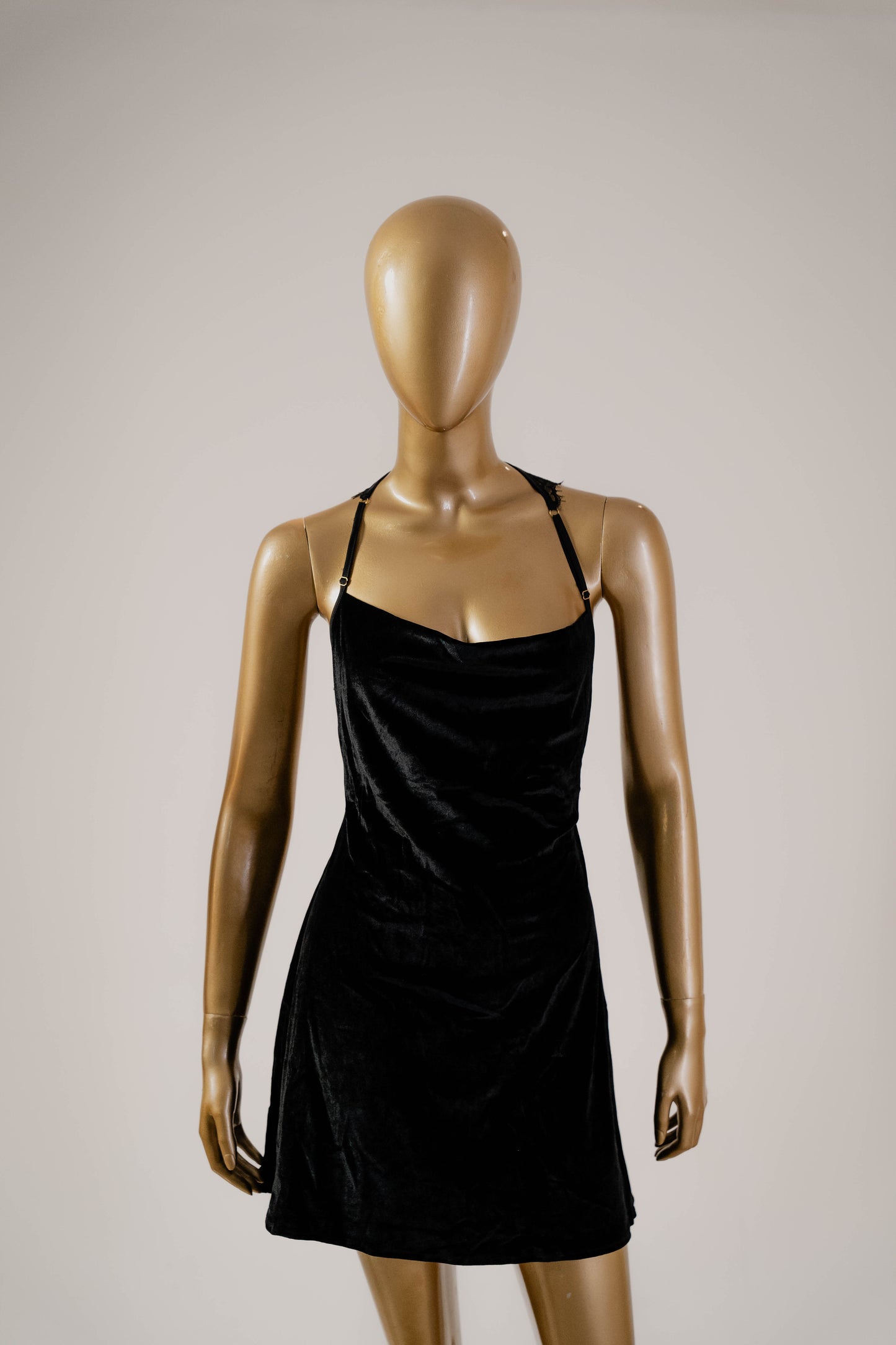 Royal Elegance: Silken Velvet Bridal Nightwear