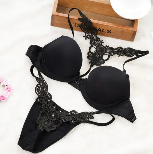 Gorgeous Bra Set with Intricate Design Details