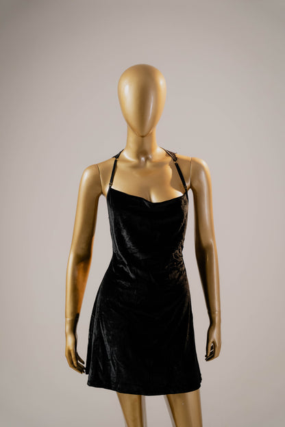 Royal Elegance: Silken Velvet Bridal Nightwear